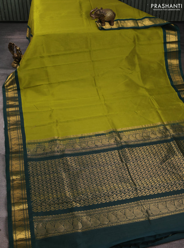 Silk cotton saree mehendi green and bottle green with allover zari vairaosi pattern and zari woven korvai border