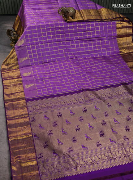 Pure kanchipuram silk saree lavender and violet with allover checked pattern and long zari woven border
