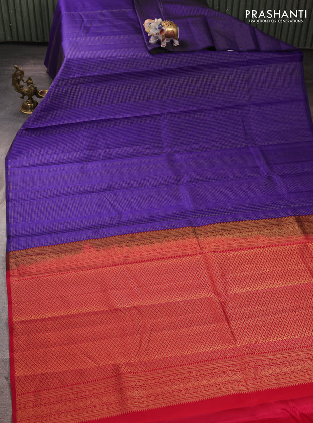 Pure kanchipuram silk saree violet and pink with allover zari small checked pattern in borderless style