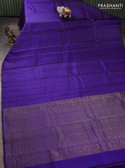 Pure kanchipuram silk saree blue with allover zari checked pattern in borderless style