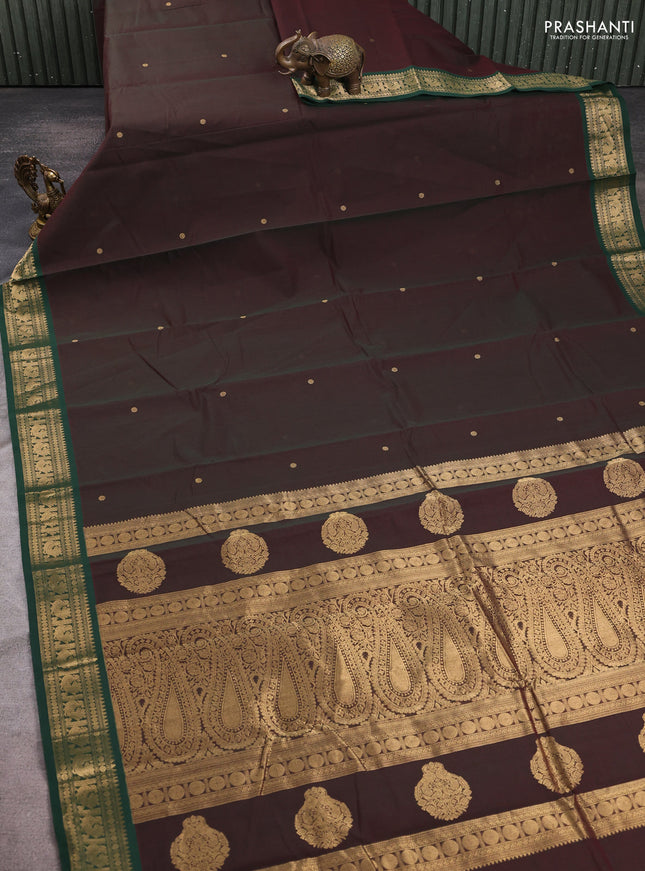 Kanchi cotton saree manthulir green and bottle green wirh zari woven buttas and zari woven border