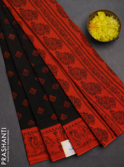 Sungudi cotton saree coffee brown and orange with allover batik prints and kalamkari printed border