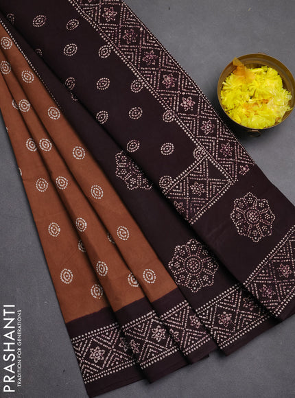 Sungudi cotton saree dark sandal and deep wine with allover batik prints and printed border