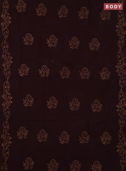 Sungudi cotton saree deep wine with batik prints and printed border