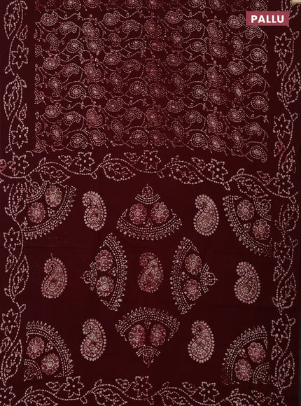 Sungudi cotton saree deep maroon with allover batik prints and printed border
