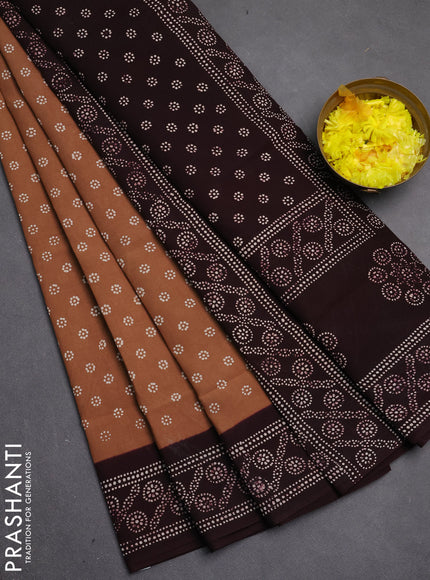 Sungudi cotton saree dark sandal and wine with allover batik butta prints and printed border