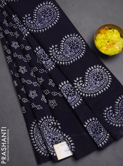 Sungudi cotton saree navy blue with allover batik butta prints and printed border