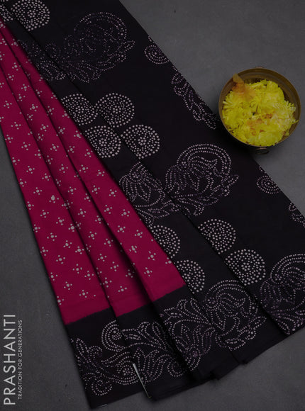 Sungudi cotton saree pink and navy blue with allover batik butta prints and printed border