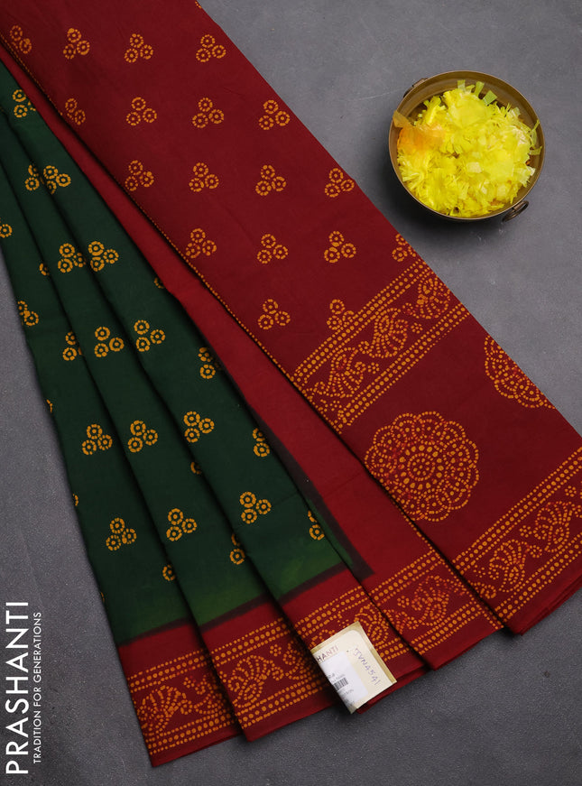 Sungudi cotton saree green and maroon with allover batik butta prints and printed border