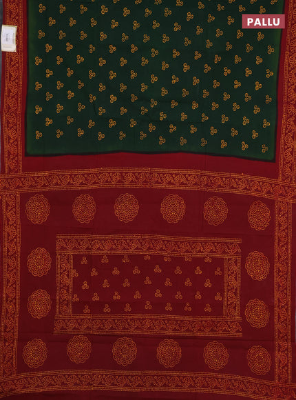 Sungudi cotton saree green and maroon with allover batik butta prints and printed border