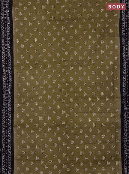 Sungudi cotton saree elaichi green and navy blue with allover batik butta prints and printed border