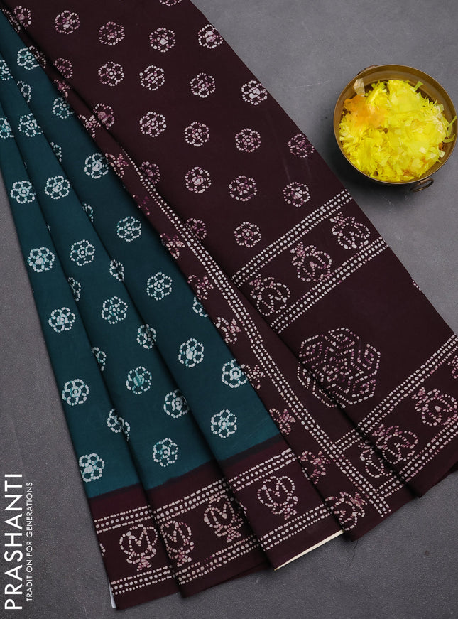 Sungudi cotton saree peacock green and wine shade with allover batik butta prints and printed border