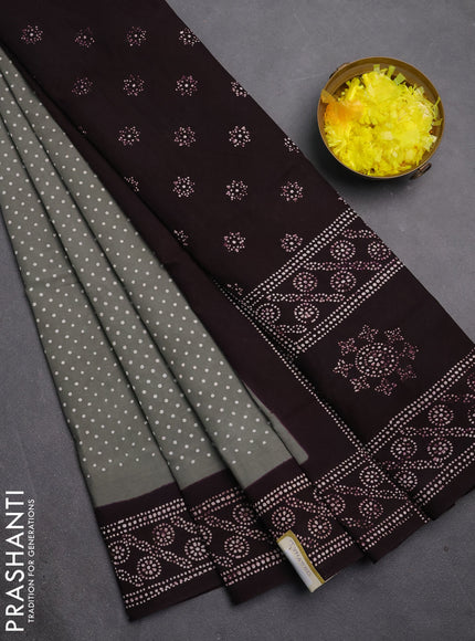 Sungudi cotton saree grey and wine with allover polka dot prints and printed border