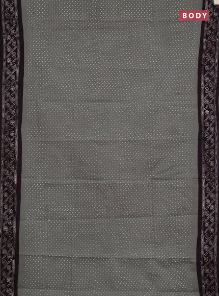Sungudi cotton saree grey and wine with allover polka dot prints and printed border