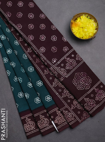 Sungudi cotton saree peacock green and wine with allover batik butta prints and printed border