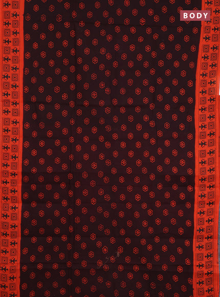 Sungudi cotton saree coffee brown and orange with allover batik butta prints and printed border