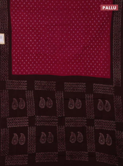 Sungudi cotton saree dark magenta pink and wine shade with allover batik butta prints and printed border