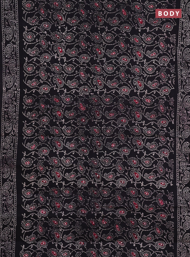 Sungudi cotton saree deep jamun with allover batik prints and printed border