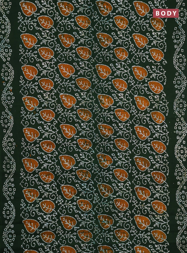 Sungudi cotton saree green with allover batik prints and printed border