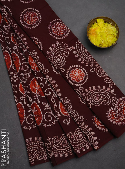 Sungudi cotton saree deep maroon with allover batik prints and printed border