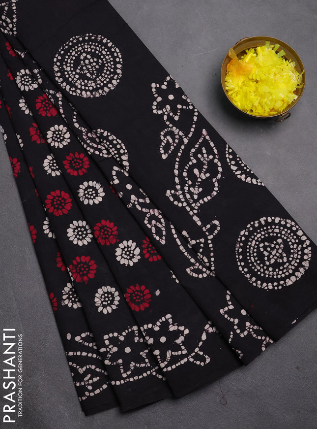 Sungudi cotton saree deep jamnu with allover batik prints and printed border