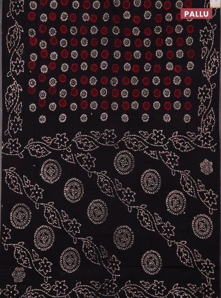 Sungudi cotton saree deep jamnu with allover batik prints and printed border