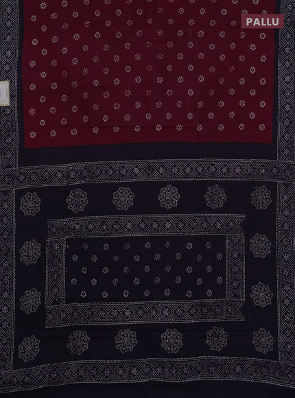 Sungudi cotton saree maroon and violet with allover batik butta prints and printed border