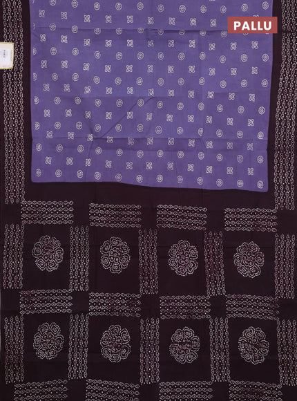 Sungudi cotton saree light pastel purpel and coffee brown with allover batik butta prints and printed border