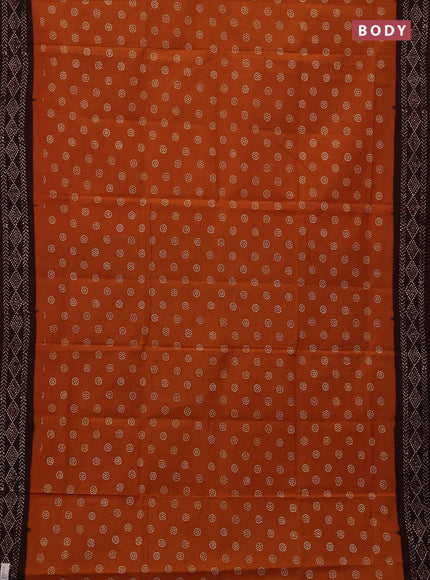 Sungudi cotton saree rust shade and coffee brown with allover batik prints and printed border