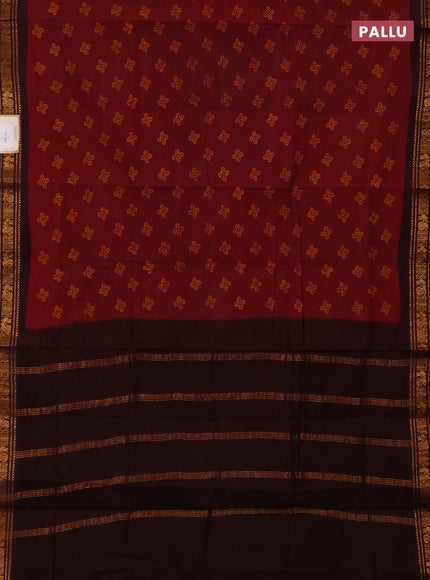 Sungudi cotton saree maroon and coffee brown with allover batik butta prints and zari woven border