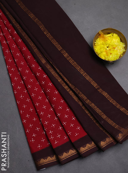 Sungudi cotton saree maroon and deep wine with allover batik butta prints and zari woven border