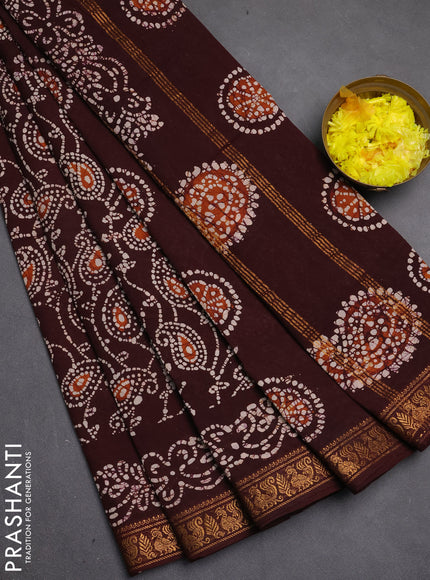 Sungudi cotton saree deep brown with allover batik prints and zari woven printed border