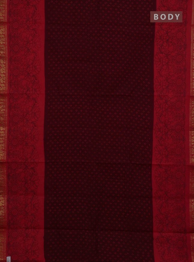 Sungudi cotton saree maroon and red with allover batik butta prints and long printed zari woven border