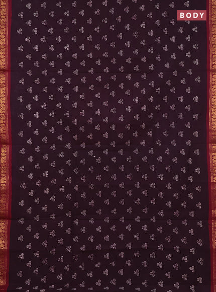 Sungudi cotton saree deep wine and maroon with allover batik butta prints and zari woven border