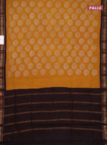 Sungudi cotton saree mustard yellow and dark coffee brown with allover batik butta prints and zari woven border
