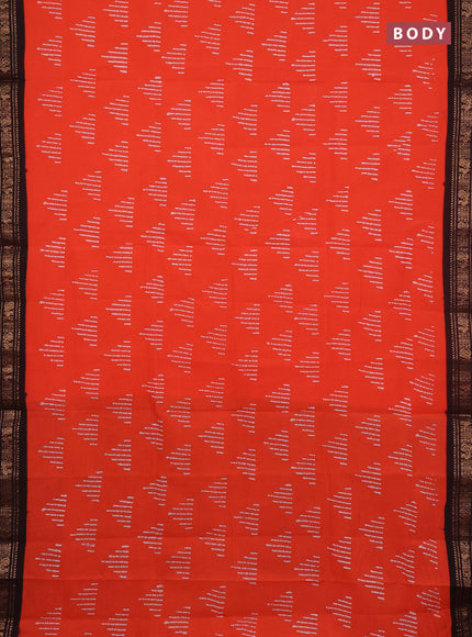 Sungudi cotton saree orange and dark coffee brown with allover batik butta prints and zari woven border