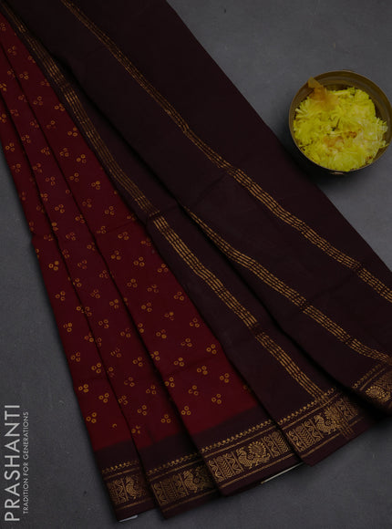 Sungudi cotton saree maroon and coffee brown with allover batik butta prints and zari woven border