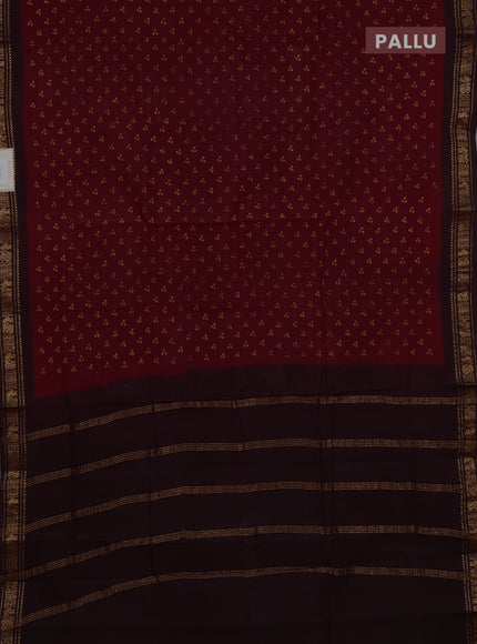 Sungudi cotton saree maroon and coffee brown with allover batik butta prints and zari woven border