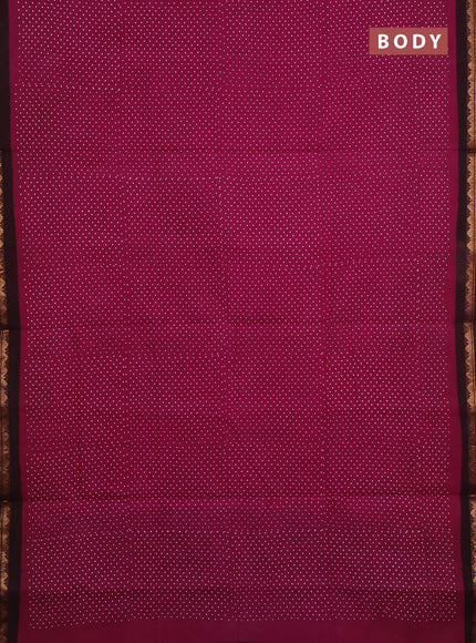 Sungudi cotton saree wine shade and coffee brown with allover batik butta prints and copper zari woven border