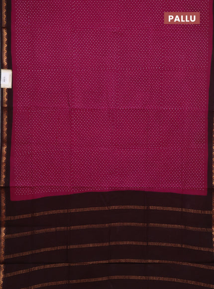 Sungudi cotton saree wine shade and coffee brown with allover batik butta prints and copper zari woven border