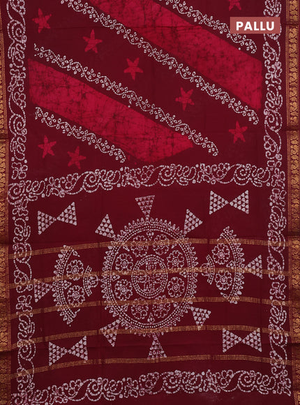 Sungudi cotton saree maroon with allover batik prints and zari woven border