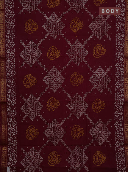 Sungudi cotton saree maroon with allover batik prints and zari woven printed border