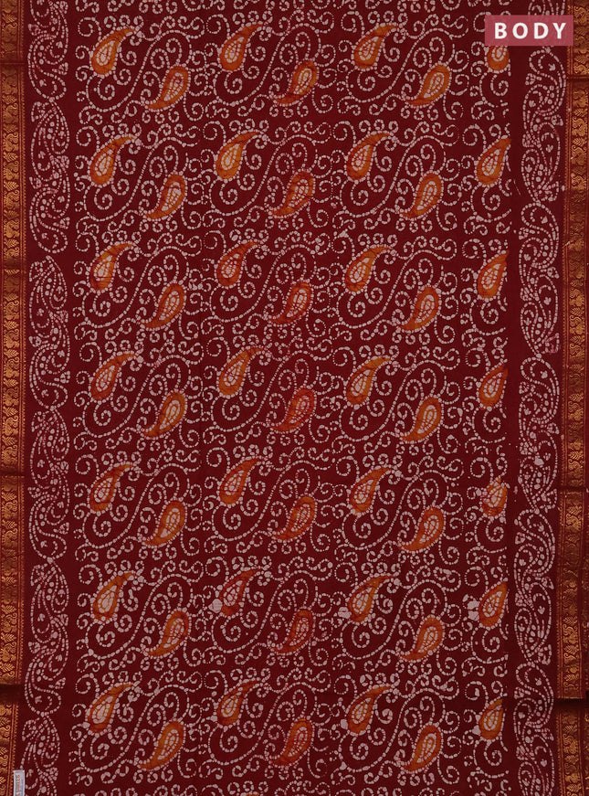 Sungudi cotton saree maroon with allover batik prints and zari woven border