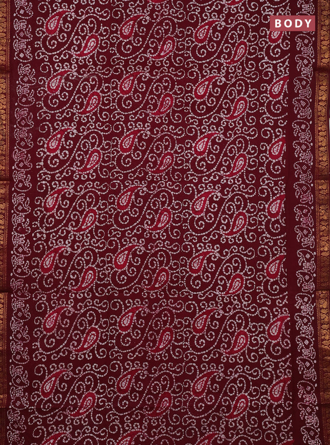 Sungudi cotton saree maroon shade with allover batik prints and zari woven printed border