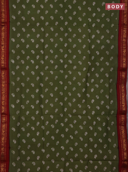 Sungudi cotton saree green shade and maroon with allover paisley batik butta prints and zari woven border