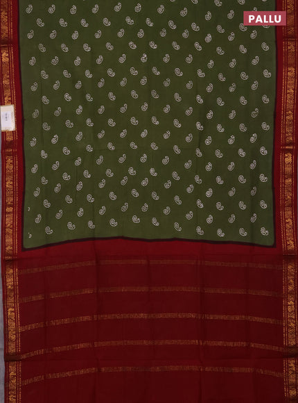 Sungudi cotton saree green shade and maroon with allover paisley batik butta prints and zari woven border