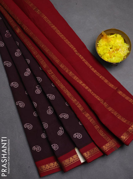 Sungudi cotton saree wine and maroon with allover paisley batik butta prints and zari woven border