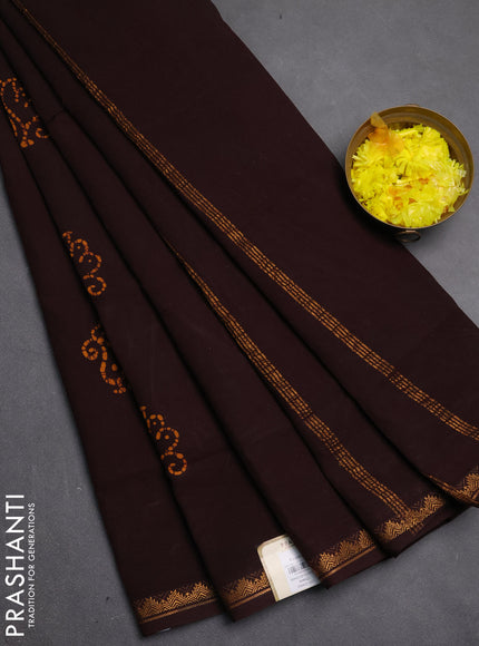 Sungudi cotton saree coffee brown with allover batik butta prints and zari woven border