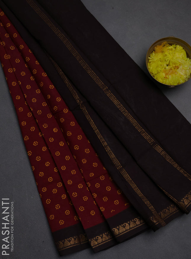 Sungudi cotton saree maroon and coffee brown with allover batik butta prints and zari woven border