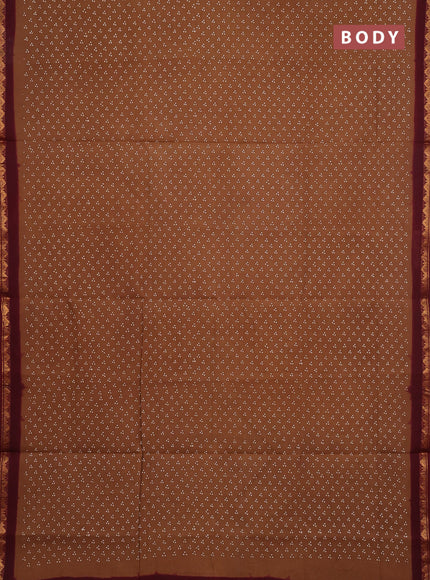 Sungudi cotton saree brown and maroon with allover batik butta prints and zari woven border